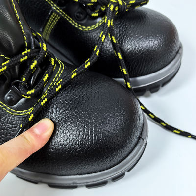 Черные защитные рабочие ботинки с антипрокольной стелькой и стальным подноском